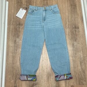 MANILA GRACE | Women's Light Wash High Rise Straight Leg Floral Cuff Jeans‎